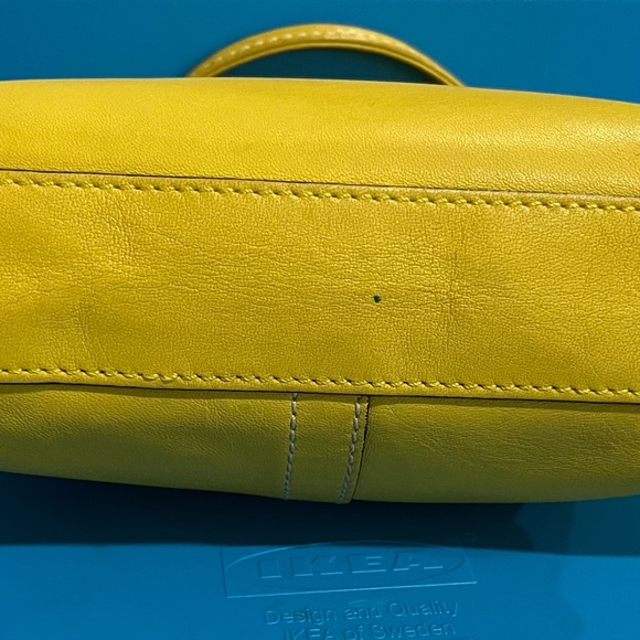 Coach Yellow Patent Leather Turnlock Wristlet - Coin Wallet - Picture 4 of 10